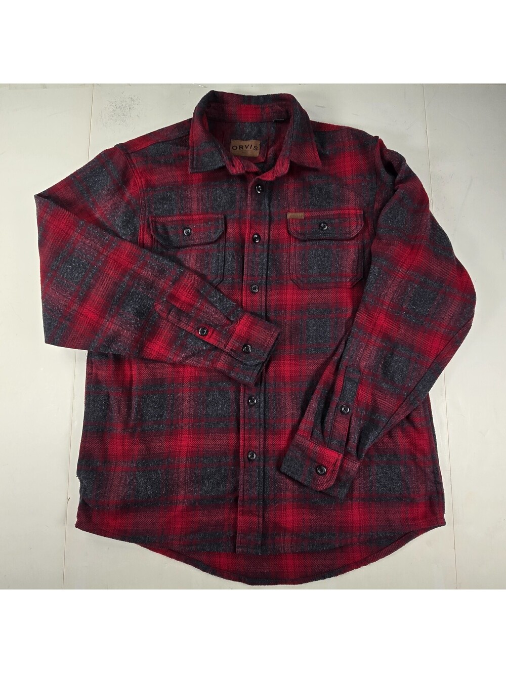 Orvis Shirt Mens Medium M Red Plaid Long Sleeve Button Up Heavyweight Flannel